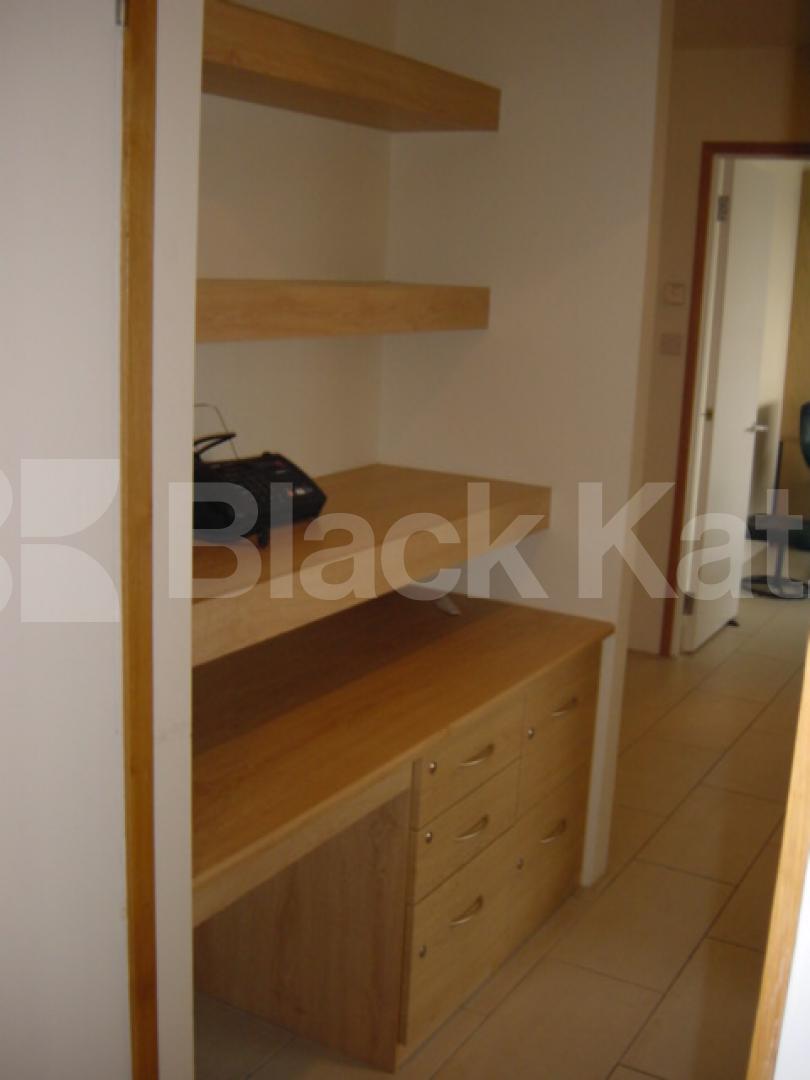 			PENTHOUSE APARTMENT WITH A STUNNING VIEW, 2 Bedroom, 1 bath, 1 reception Penthouse			 Penthouse Ice Wharf , Kings Cross